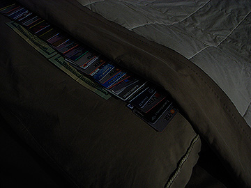 Money and credit sleeping comfortably together… year after year: 2016-2017